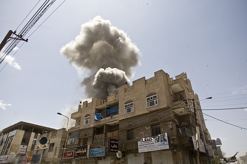 800px Aerial bombardments on Sanaa Yemen from Saudi Arabia without the right aircraft. injustice panoramio