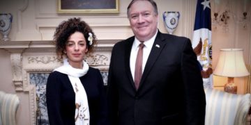 مسیح علینژاد تا امروز ۳۱۷,۴۰۰ دلار از دولت آمریکا دریافت کرده است