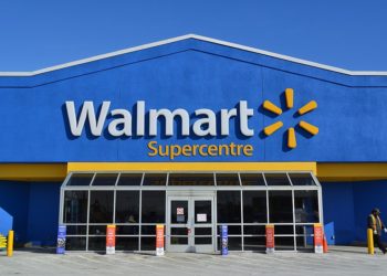 والمارت کانادا گرفتن تخفیف پس از خرید کالا را حذف می‌کند
