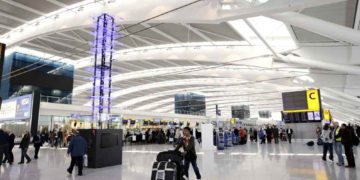 اتحادیه اروپا به‌خاطر کرونا نام کانادا را از فهرست مجاز به مسافرت خارج کرد