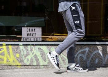 بازار کار کانادا در اکتبر تاحدودی بهبود یافته است