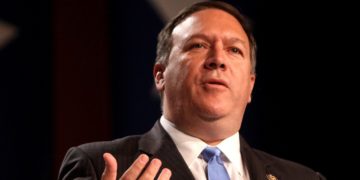 دولت در حال زوال ترامپ سیلی از تحریم‌ها به راه می‌اندازد