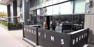 رستوران‌دارهای کانادایی نگران موج دوم محدودیت‌ها هستند