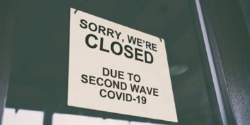 کسب و کارهای کوچک به ادامه فعالیت فروشگاه‌های بزرگ معترضند