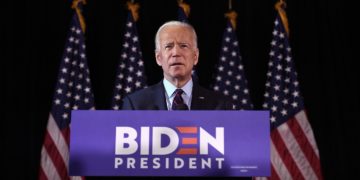 احتمال پیروزی بایدن با وجود همه پیچیدگی‌ها بالا است