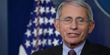 دکتر فائوچی: واکسن‌های فایزر و مدرنا می‌توانند کرونا را نابود کنند