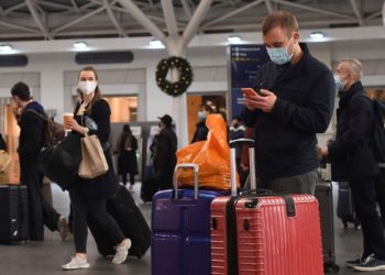 کانادا ورود مسافران هوایی با مبدا انگلستان را ممنوع کرد