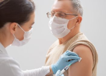 برنامه نحوه تزریق واکسن کرونا در هر استان اعلام شد