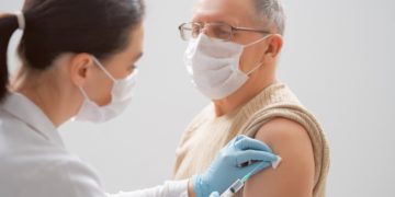 برنامه نحوه تزریق واکسن کرونا در هر استان اعلام شد