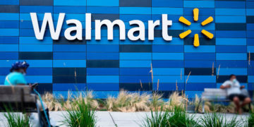 والمارت از کارکنان خود برای فعالیت در دوران همه‌گیری تقدیر می‌کند