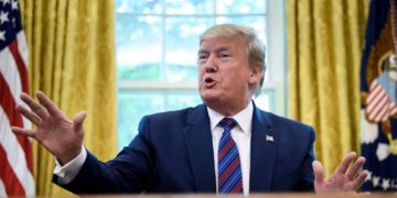 وزیران سابق دفاع ایالات متحده به ترامپ هشدار دادند