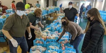 بانک‌های غذا راه حل رفع فقر و بی‌خانمانی نیست