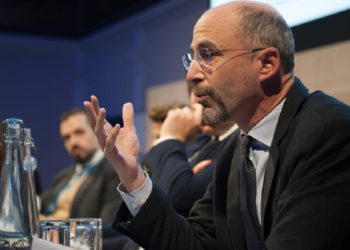 انتشار ‏نامه ۲۰۰ متخصص سیاست خارجی و فعال مدنی در حمایت از  رابرت مالی