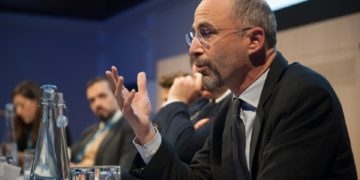 انتشار ‏نامه ۲۰۰ متخصص سیاست خارجی و فعال مدنی در حمایت از  رابرت مالی