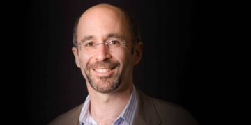 تلاش محافظه‌کاران آمریکا برای جلوگیری از انتخاب رابرت مالی