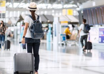 شش میلیون مسافر ورودی به کانادا قرنطینه نشده‌اند