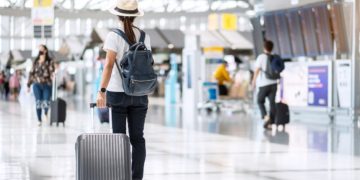 شش میلیون مسافر ورودی به کانادا قرنطینه نشده‌اند