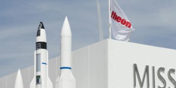 جنگ‌های خاورمیانه به نفع کارخانه‌های اسلحه‌سازی آمریکا است