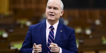 مسیر دشوار ارین اوتول؛ حفظ اتحاد حزب و جلب حمایت رای‌دهندگان