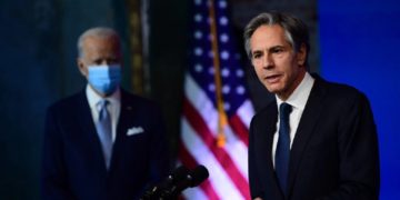 اسراییل به دنبال جلوگیری از بازگشت فوری آمریکا به برجام است