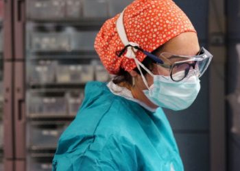 استفاده هم‌زمان از دو ماسک مفیدتر است