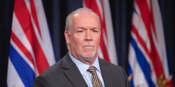 نخست‌وزیر بریتیش کلمبیا: خشونت علیه آسیایی‌ها نگران‌کننده است