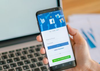 کانادا برای دریافت هزینه انتشار خبر از غول‌های فناوری می‌کوشد