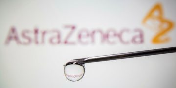 وزارت بهداشت کانادا: نگران نباشید واکسن آسترازنکا ایمن است