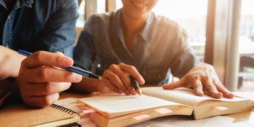 فرزندان مهاجران درس‌خوان‌تر از متولدان کانادا هستند