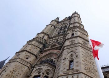 تلاش خانواده قربانیان پرواز ۷۵۲ اوکراین برای لابی با وزارت امورخارجه و دادگستری کانادا 2 تلاش خانواده قربانیان پرواز ۷۵۲ اوکراین برای لابی با وزارت امورخارجه و دادگستری کانادا