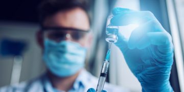 پس از واکسن‌زدن چه کارهایی می‌توانیم انجام دهیم؟