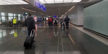 مسافرت‌های خارجی کانادایی‌ها با اعمال محدودیت‌های جدید کاهش یافت