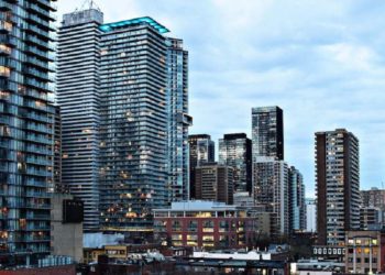 افزایش چشمگیر قیمت مسکن در تورنتو و ونکوور
