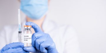 دکتر تم: ابتلای افراد ۸۰ سال به بالا کاهش یافته است