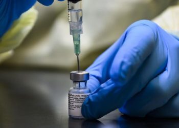 تفاوت واکسن‌زدن در آلبرتا و بریتیش کلمبیا پرسش‌برانگیز شد