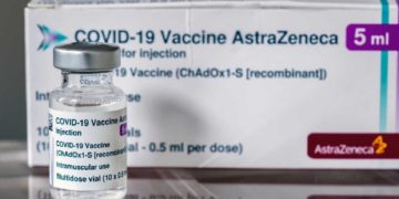 کمیته مشورتی ایمنی‌سازی کانادا برای تزریق آسترازنکا شرط سنی گذاشت