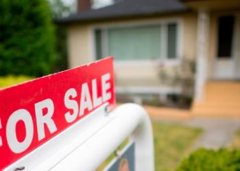 پیشنهاد مهم بانک فدرال کانادا؛ قوانین وامهای مسکن بیمهنشده را سختتر کنید 8 پیشنهاد مهم بانک فدرال کانادا؛ قوانین وامهای مسکن بیمهنشده را سختتر کنید