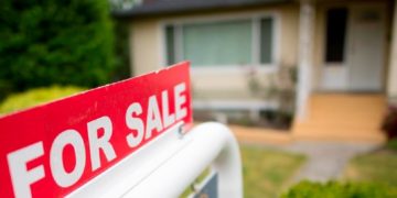 پیشنهاد مهم بانک فدرال کانادا؛ قوانین وام‌های مسکن بیمه‌نشده را سخت‌تر کنید