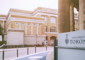 رسوایی برای دانشگاه تورنتو؛ حامیان مالی در تصمیم‌گیری‌ها دخالت می‌کنند