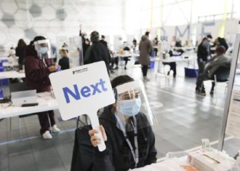 دولت آنتاریو برای واکسیناسیون افراد 45 سال به بالا فراخوان داد