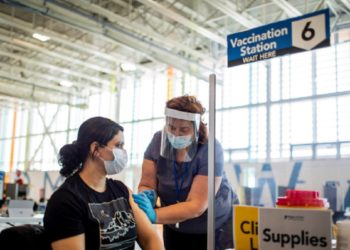 حدود یک سوم از جمعیت کانادا واکسینه شده‌اند