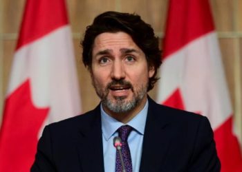 ترودو: در حال بررسی گواهی واکسیناسیون و بازگشایی مرزها هستیم