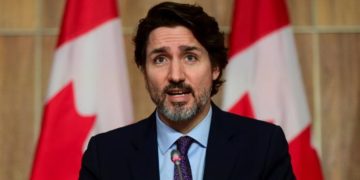 ترودو: در حال بررسی گواهی واکسیناسیون و بازگشایی مرزها هستیم
