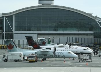 دولت فدرال کانادا از فرودگاه‌های کشور حمایت مالی می‌کند