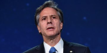 وزیر امور خارجه ایالات متحده: غزه بدون کمک به حماس بازسازی می‌شود