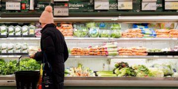 خرده‌فروشی‌های موادغذایی به استفاده از تجارت آنلاین رو آورده‌اند