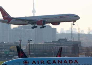 دولت کانادا ممنوع‌بودن پرواز از مبدا هند و پاکستان را تمدید کرد