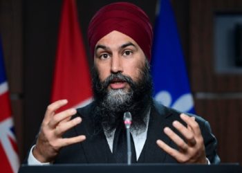 جاگمیت سینگ: میان مخالفان ماسک و گروه‌های راست افراطی ارتباط وجود دارد