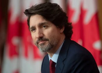 ترودو: کانادا به دنبال راه حلی برای تعلیق مالکیت معنوی واکسن است