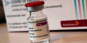 دریافت‌کنندگان واکسن آسترازنکا در نوبت دوم واکسن دیگری دریافت کنند